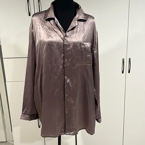 Silksilky‎ silk pajama top . Size XL